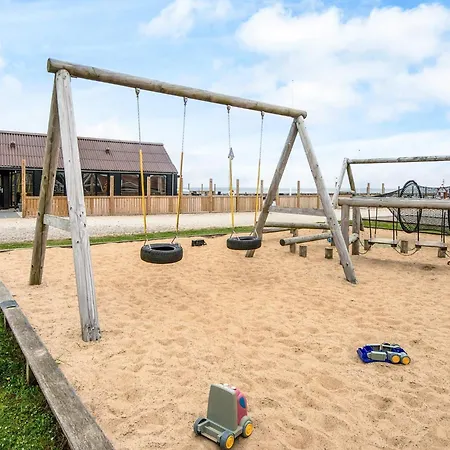 6 Person In Thyholm-by Traum * Thyholm